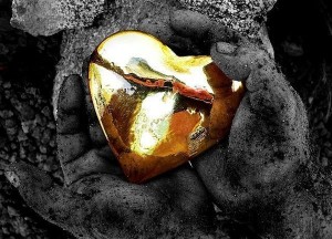 BlackHandsGoldHeart